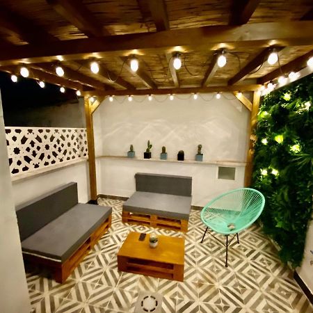 Precioso Atico Con Terraza En El Centro De Madrid Amazing Penthouse In Madrid Center Apartment Exterior photo