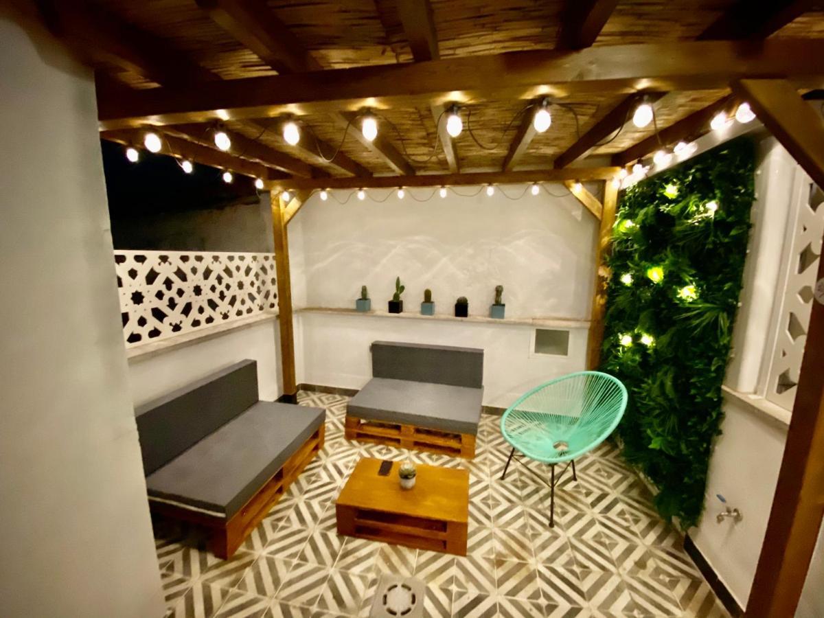 Precioso Atico Con Terraza En El Centro De Madrid Amazing Penthouse In Madrid Center Apartment Exterior photo