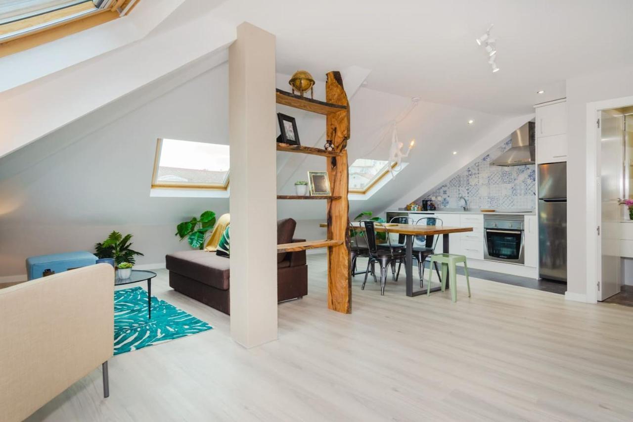 Precioso Atico Con Terraza En El Centro De Madrid Amazing Penthouse In Madrid Center Apartment Exterior photo